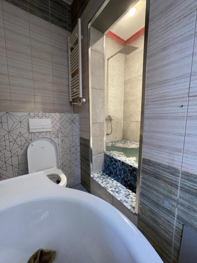 Ora-Prn, Studio Apartment In The City Centre พริสตีนา ภายนอก รูปภาพ